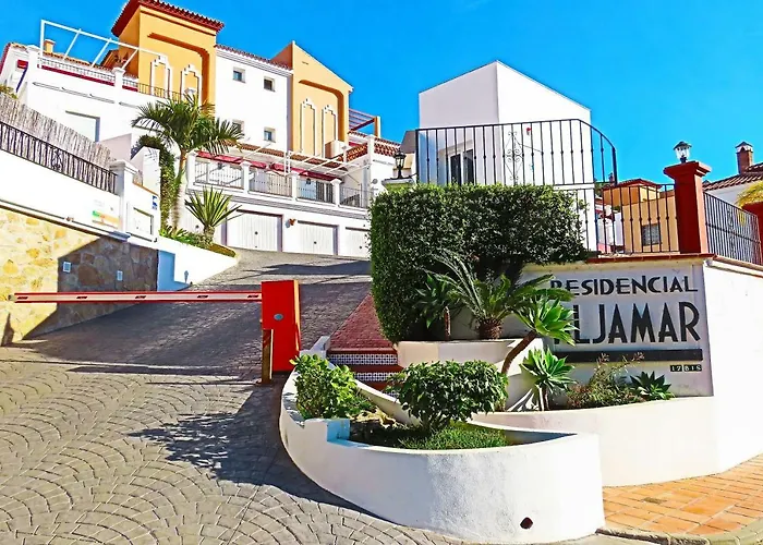 Aljamar 3b アパート *